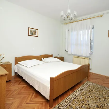 Apartments With A Parking Space Okrug Gornji, Ciovo - 11879 Apartman