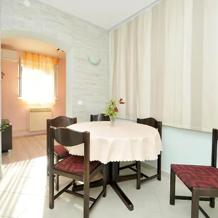 Apartments With A Parking Space Okrug Gornji, Ciovo - 11879