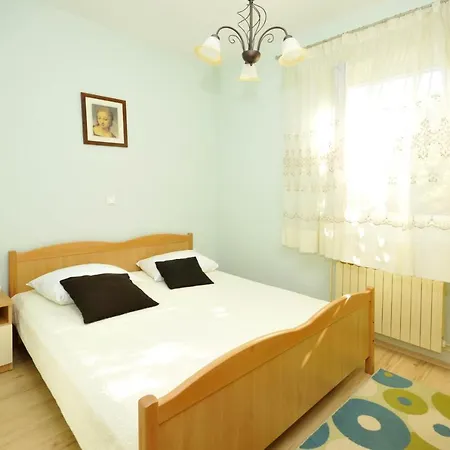 Apartman Apartments With A Parking Space Okrug Gornji, Ciovo - 11879