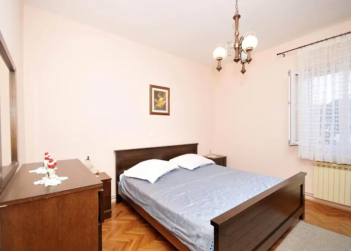 Appartement With A Parking Space Okrug Gornji, Ciovo - 11879 *