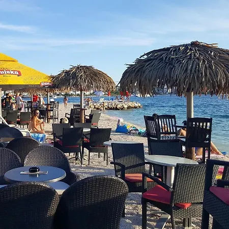 With A Parking Space Okrug Gornji, Ciovo - 11879 تروغير